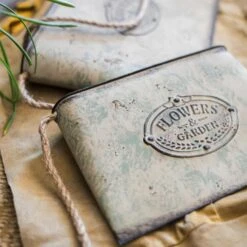 Charming Flat Metal Planter With Cottage Decor Motif -Eds Plant Shop charming flat metal planter with cottage decor motif 585073