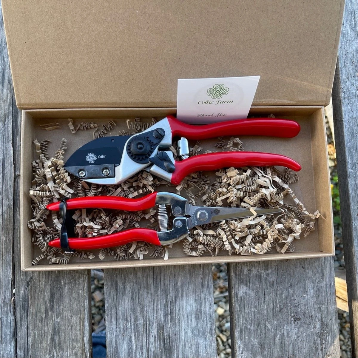 Garden Gift Box - Pruner Set 4 Garden Gift Box - Pruner Set - Image 2