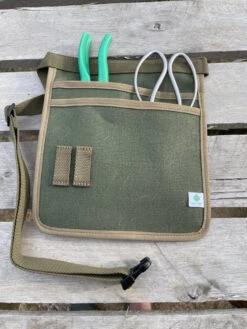 Garden Gift Box - The Sharps (Pruners, Scissors And Belt) -Eds Plant Shop garden gift box the sharps pruners scissors and belt 266208