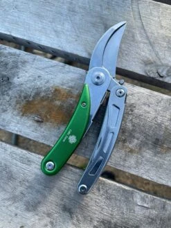 Gardener's Multi-Tool - 4-In-1 Garden Tool -Eds Plant Shop gardeners multi tool 4 in 1 garden tool 915192