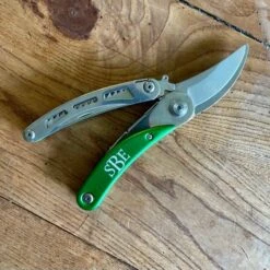 Gardener's Multi-Tool Gift Box - Tool, Case And Sharpener 17 Gardener's Multi-Tool Gift Box - Tool, Case And Sharpener -Eds Plant Shop gardeners multi tool gift box tool case and sharpener 138162