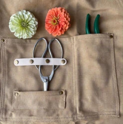 Gardening Apron - Waxed Canvas Apron With Pockets -Eds Plant Shop gardening apron waxed canvas apron with pockets 317377