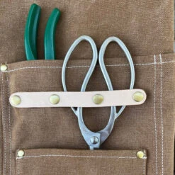Gardening Apron - Waxed Canvas Apron With Pockets -Eds Plant Shop gardening apron waxed canvas apron with pockets 523122