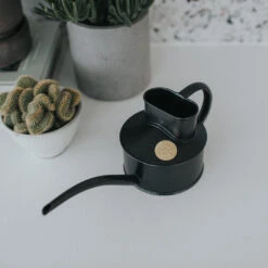 Haws Fazeley Flow Classic Watering Can - Small Indoor Garden Essentials -Eds Plant Shop haws fazeley flow classic watering can small indoor garden essentials 752948