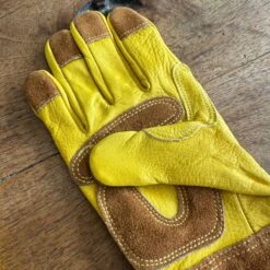Long Garden Gloves – Rose & Thorn Pruning Gloves (Soft Cowhide) -Eds Plant Shop long garden gloves rose thorn pruning gloves soft cowhide 262467
