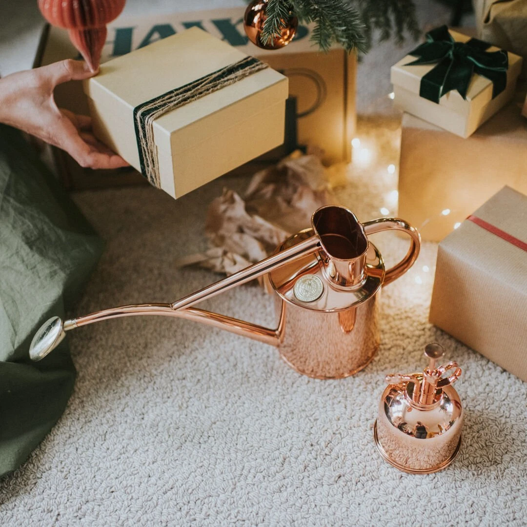 The Classic Haws Watering Can And Spritzer Gift Set 11 The Classic Haws Watering Can And Spritzer Gift Set - Image 9